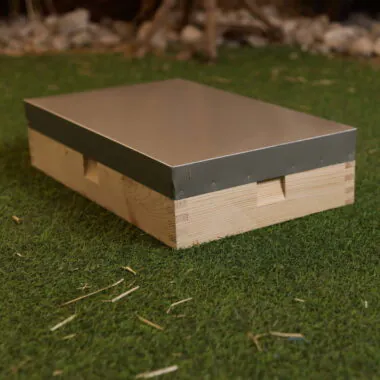 B.S. National Nucleus Hive (Nuc Box)