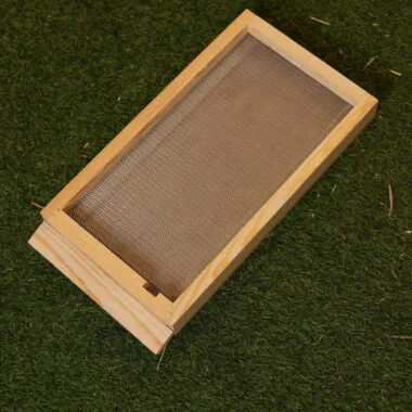 B.S. National Nucleus Hive (Nuc Box)