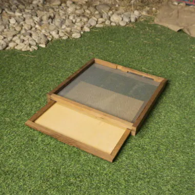 Varroa Mesh Floor with Inspection Tray (Thermo-Modified Wood)